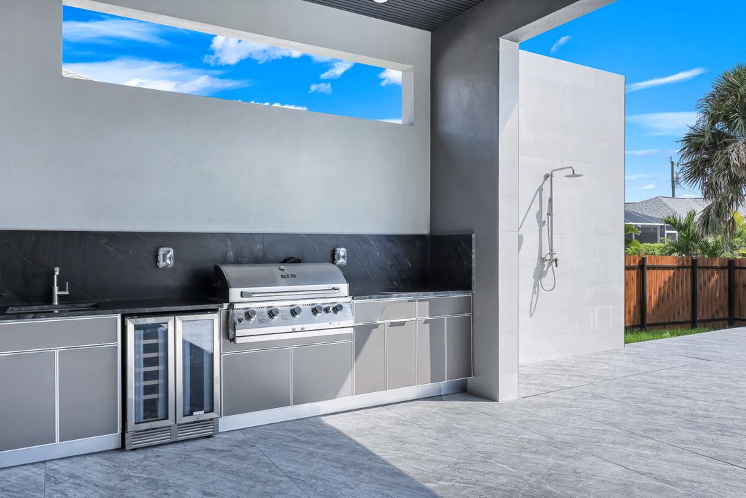 3606 SW 3rd St, Cape Coral, FL 33991