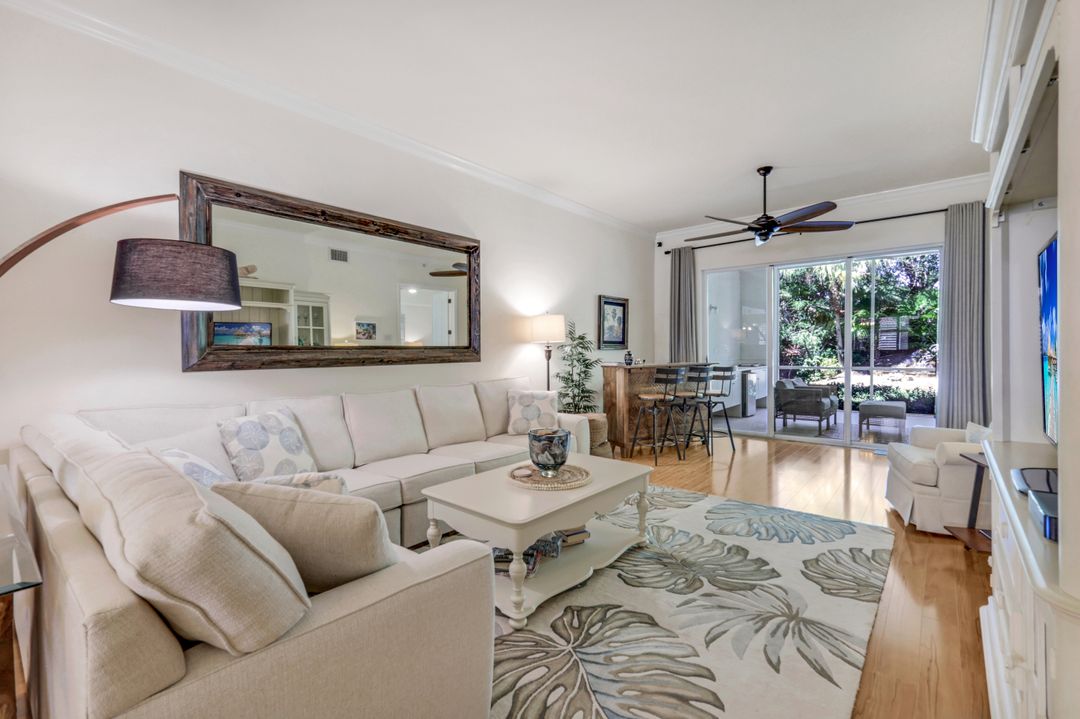2365 Hidden Lake Dr #9, Naples, FL 34112
