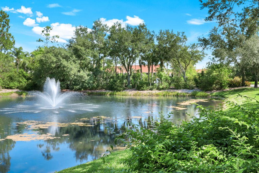 4920 Deerfield Way #202, Naples, FL 34110