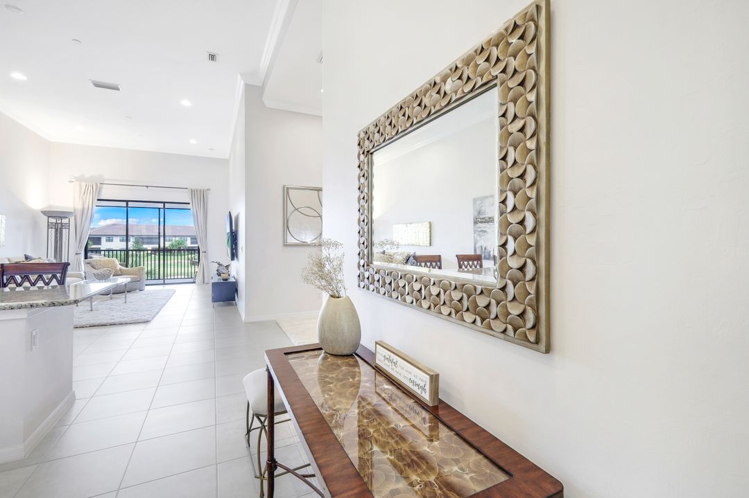 9386 Pocida Ct #202, Naples, FL 34119