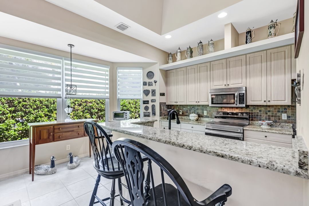 8241 Laurel Lakes Blvd, Naples, FL 34119