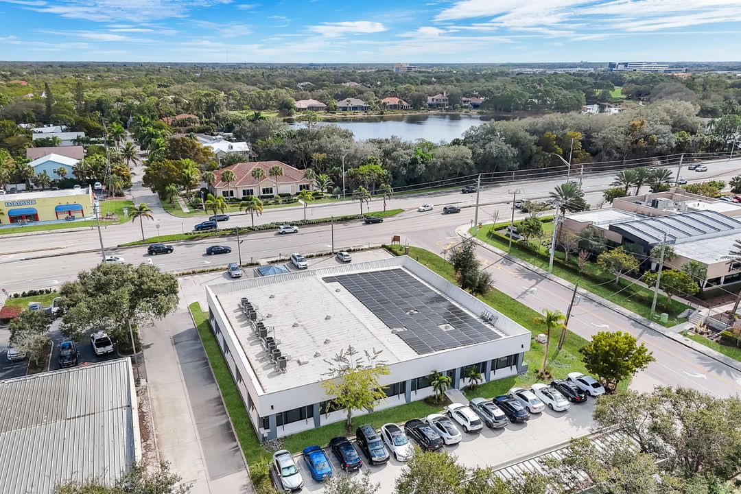 11983 Tamiami Trl N, Naples, FL 34110