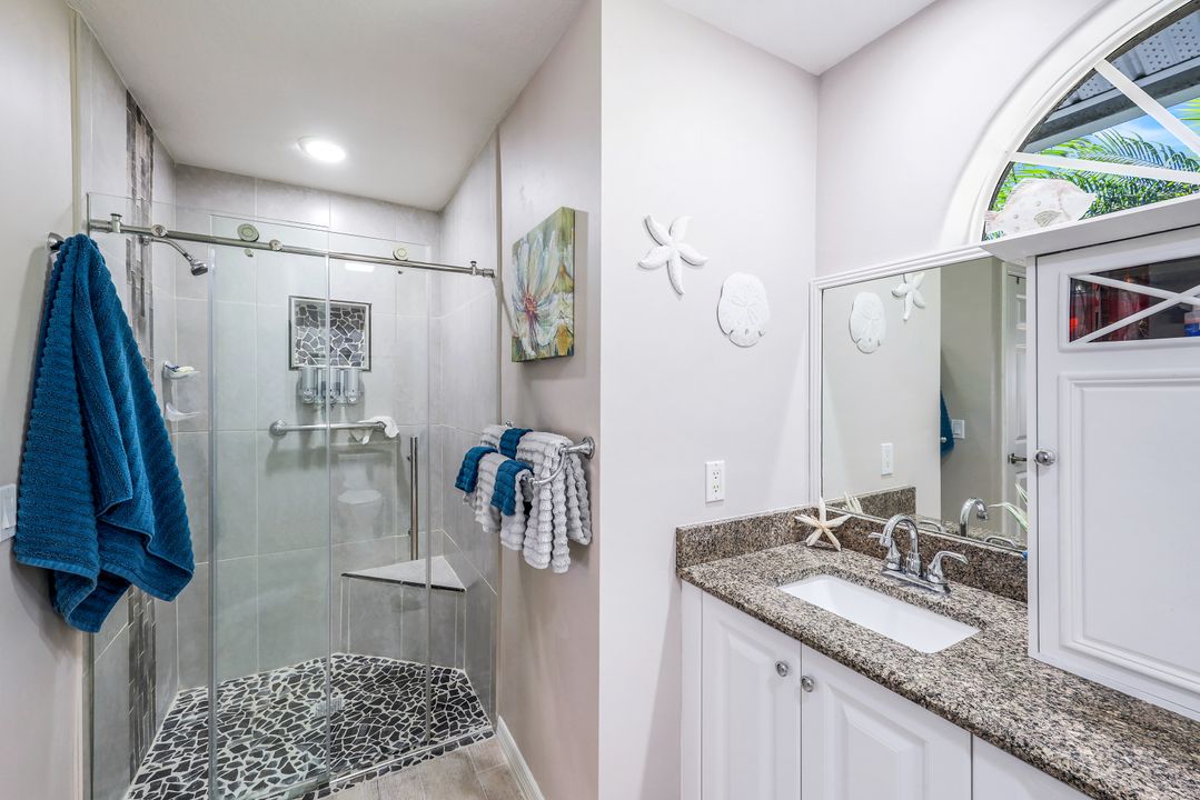 1015 SE 6th St, Cape Coral, FL 33990