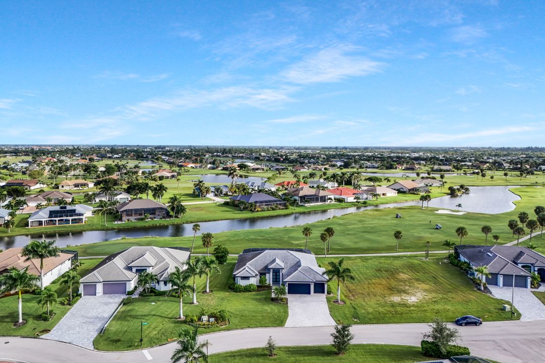 16808 Lady Diana Ct, Cape Coral, FL 33991