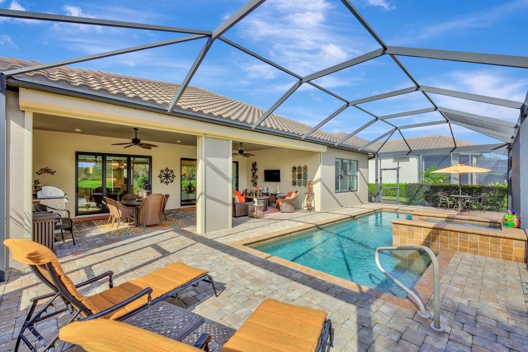 8908 Savona Ct, Naples, FL 34119