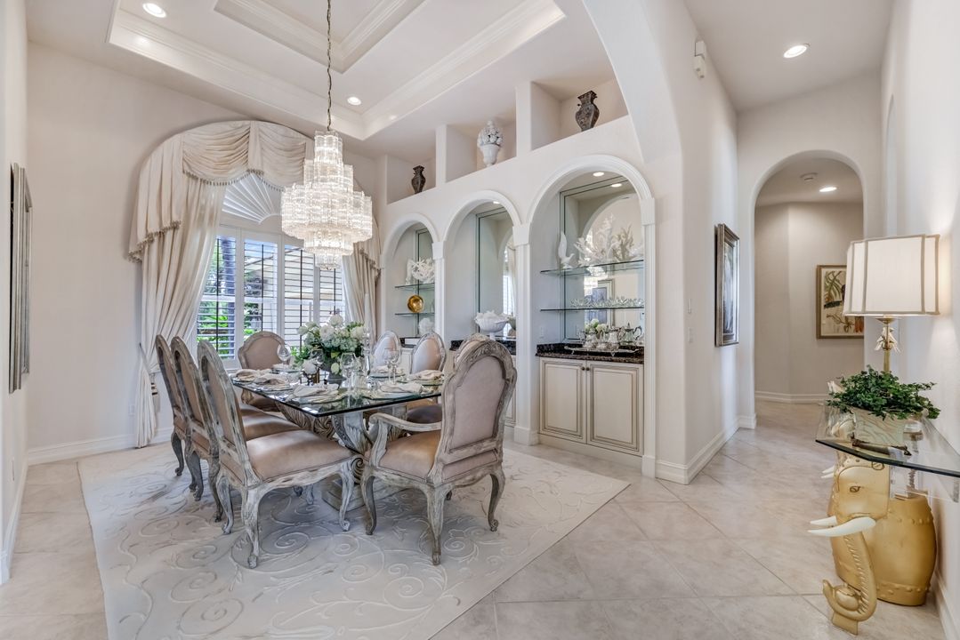2988 St Barnabas Ct, Naples, FL 34105
