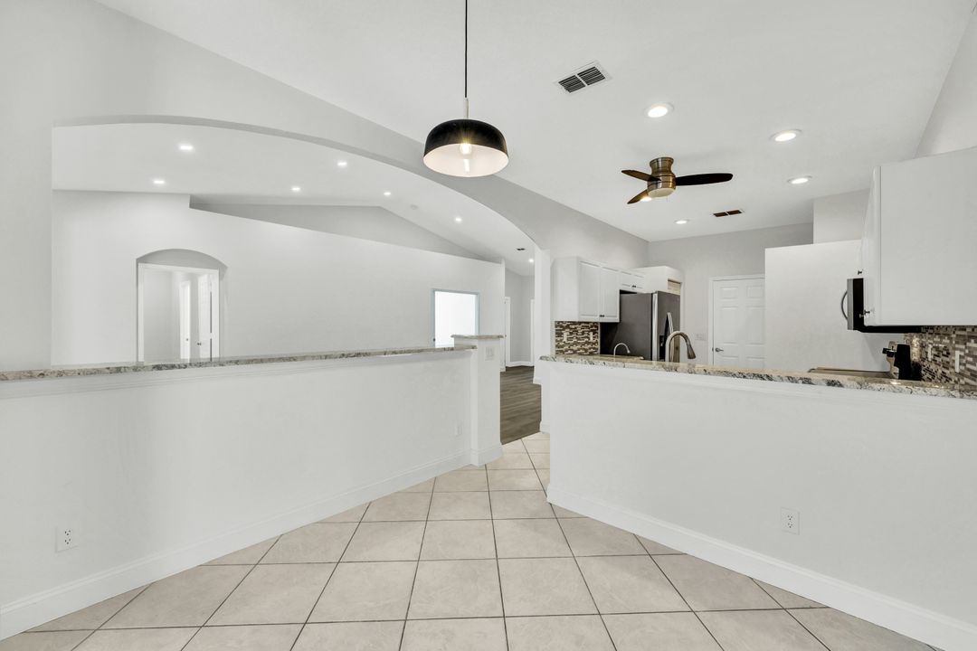 7488 Berkshire Pines Dr, Naples, FL 34104