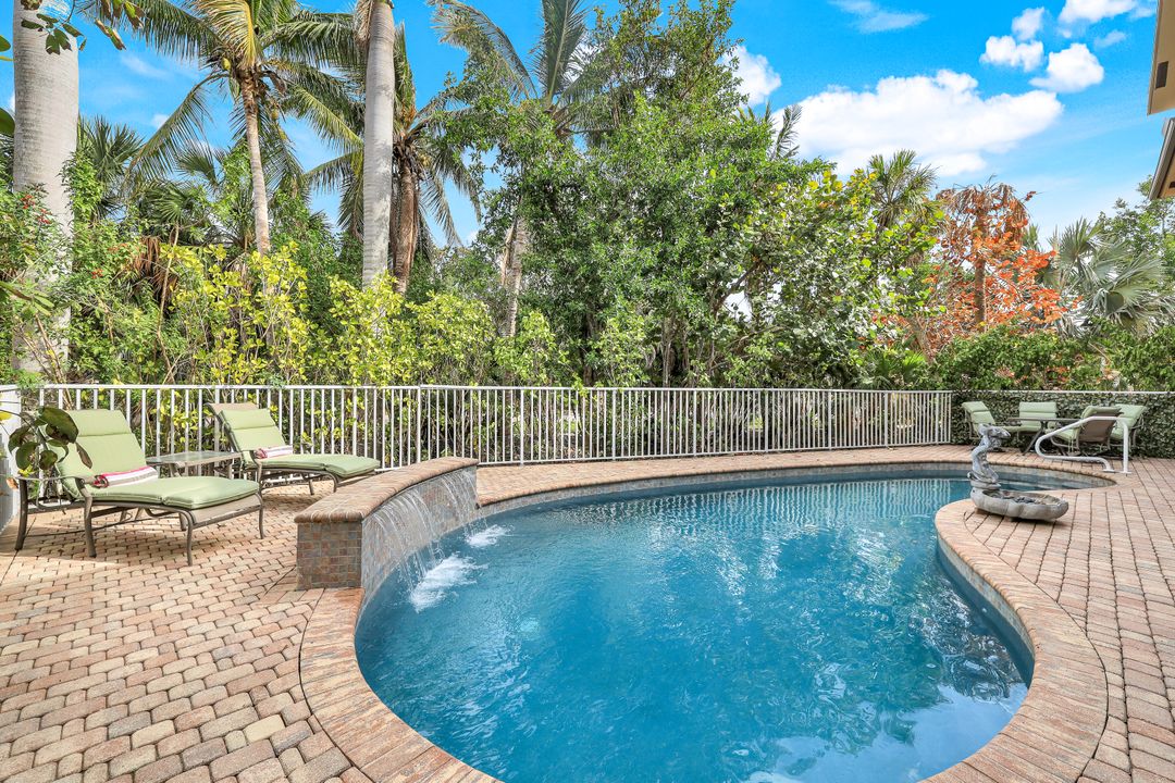 940 Sea Oats Ct, Marco Island, FL 34145