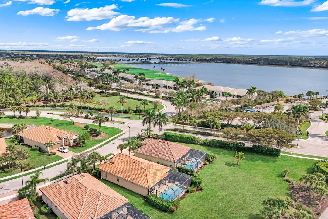 9112 Siesta Bay Dr, Naples, FL 34120