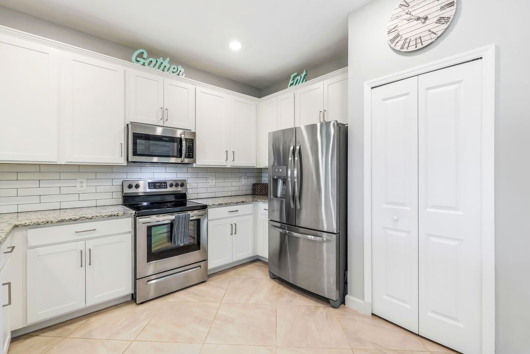 14033 Pine Lodge Ln, Fort Myers, FL 33913