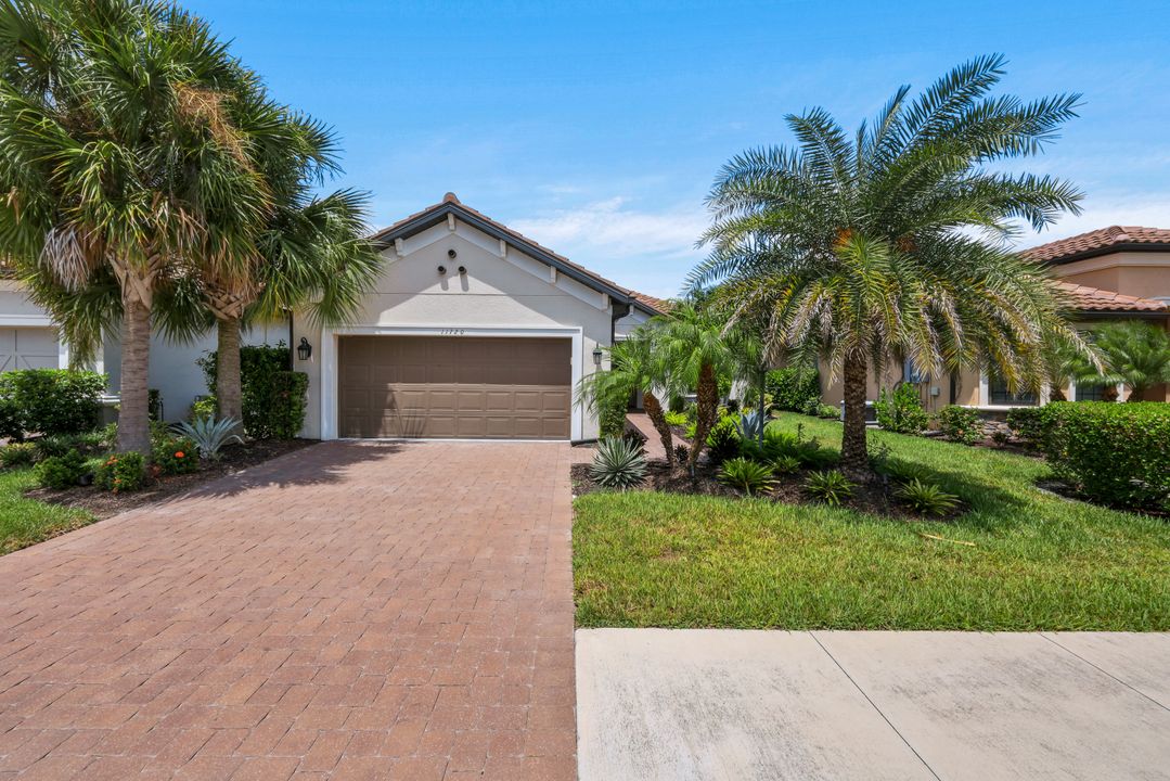 11720 Canal Grande Dr, Fort Myers, FL 33913