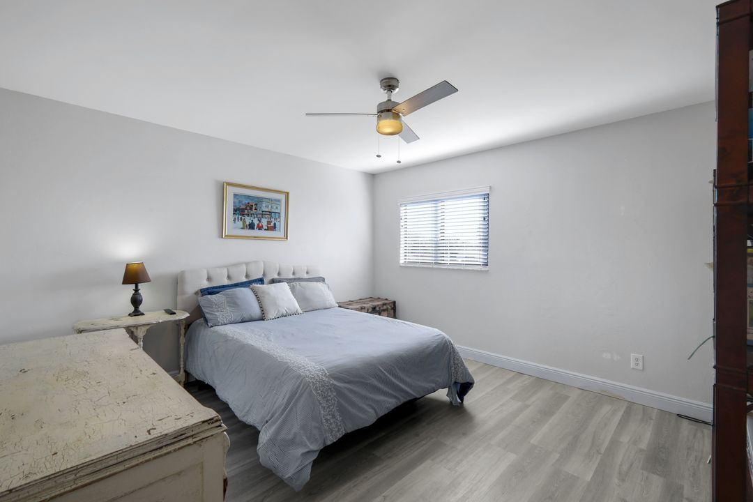 2215 SE 15th St, Cape Coral, FL 33990