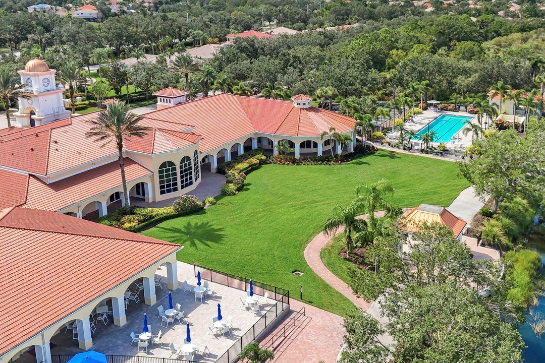 5848 Ferrara Dr, Sarasota, FL 34238