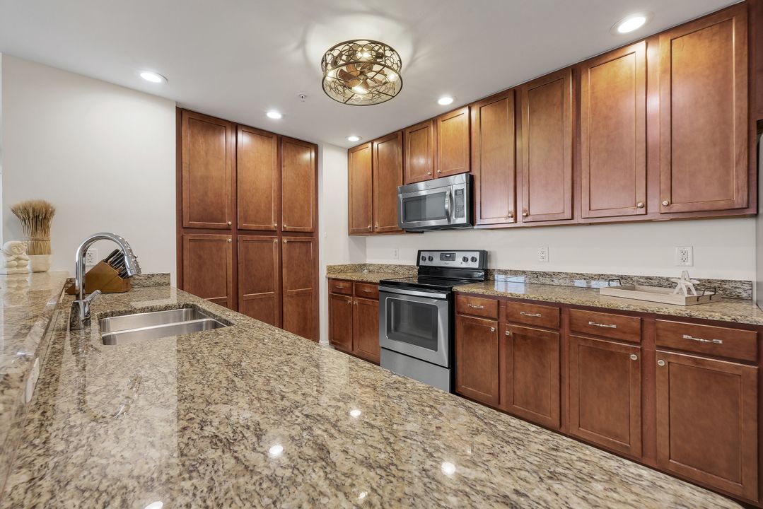 5781 Cape Harbour Dr #1304, Cape Coral, FL 33914