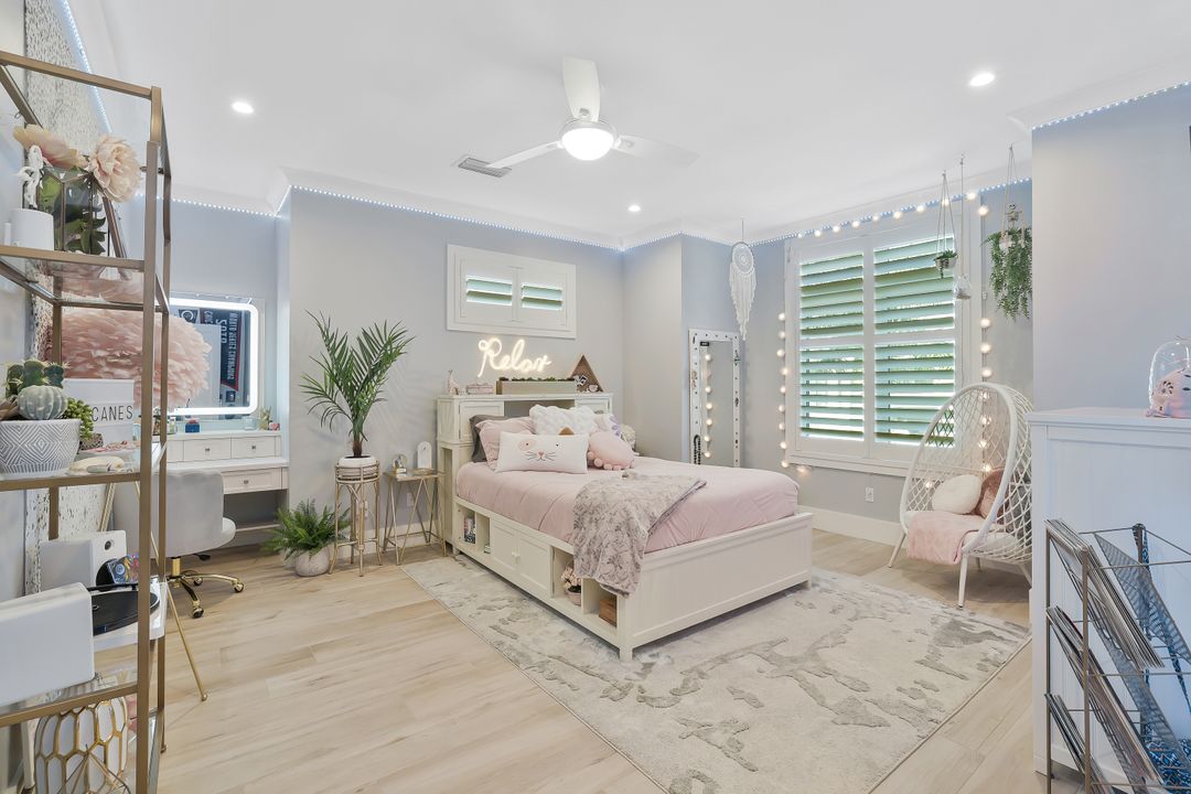 564 Spinnaker Dr, Marco Island, FL 34145