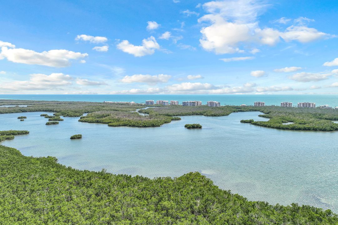 999 E Valley Dr, Bonita Springs, FL 34134