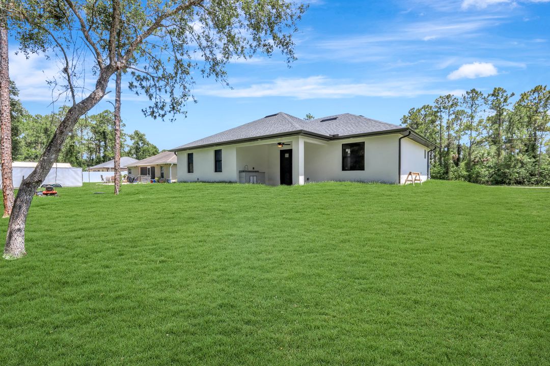 2407 Jetridge St, Alva, FL 33920
