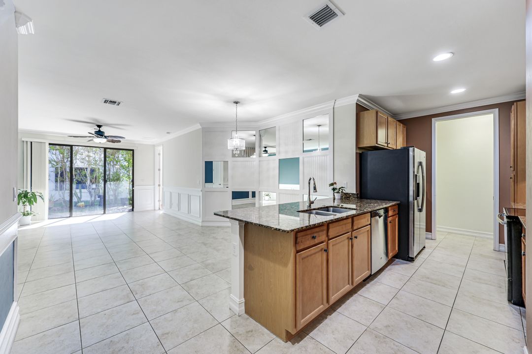 7890 Bristol Cir, Naples, FL 34120
