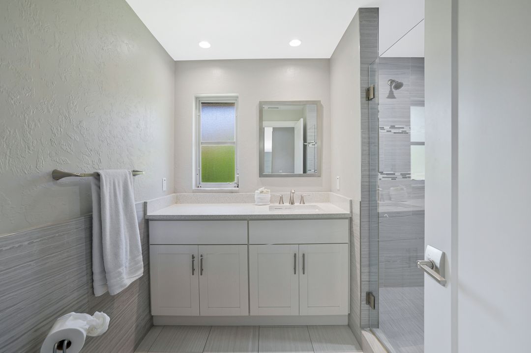 291 W Flamingo Cir, Marco Island, FL 34145