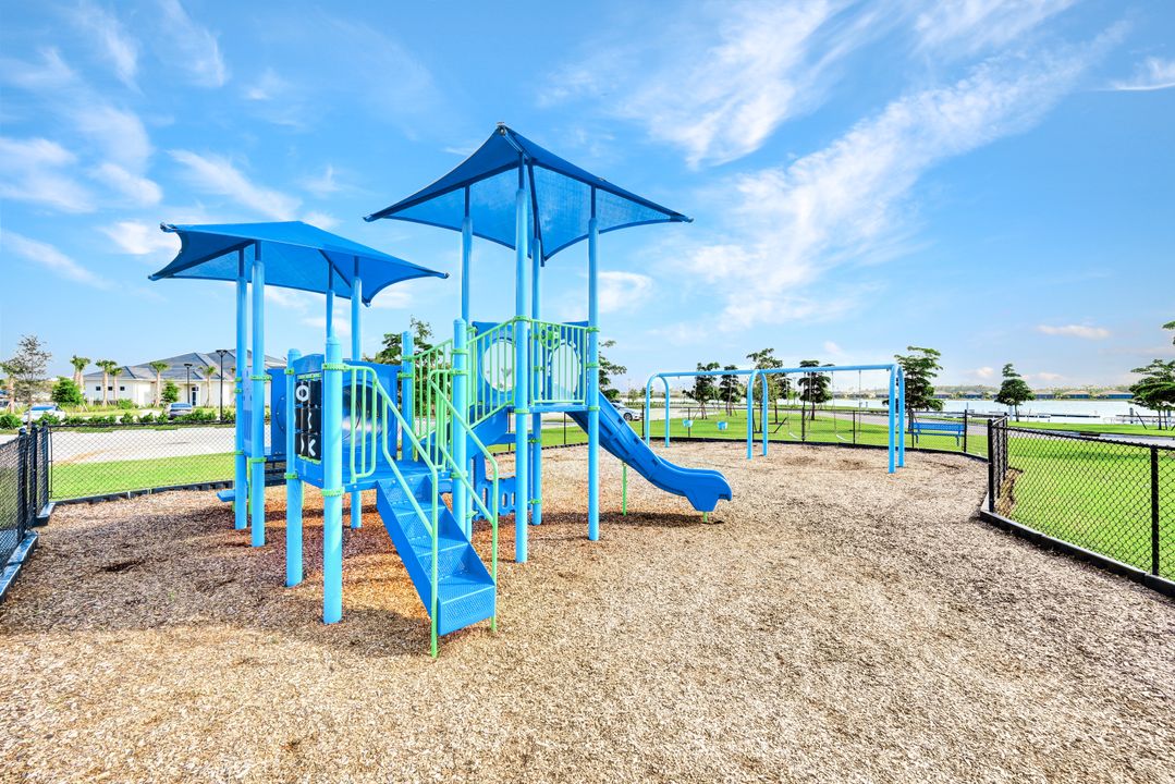 19184 Aqua Shore Dr, Fort Myers, FL 33913