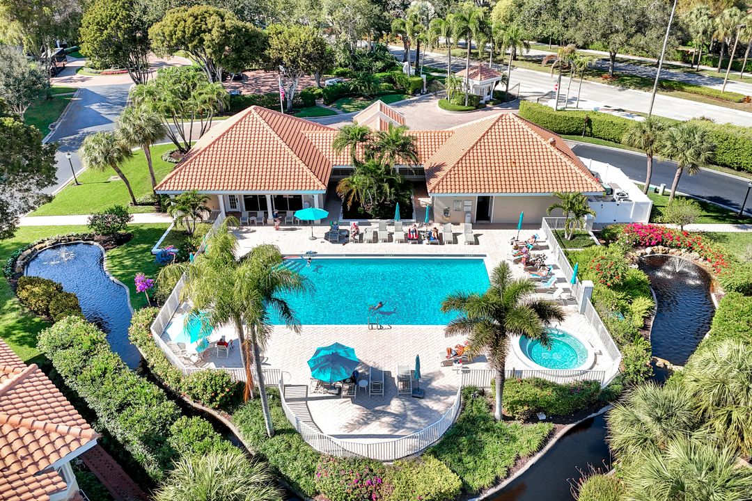 8430 Abbington Cir #C16, Naples, FL 34108