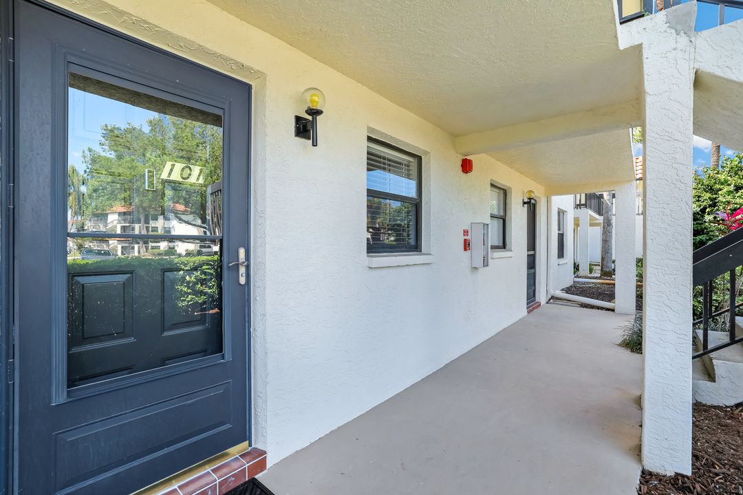 4346 27th Ct SW #101, Naples, FL 34116