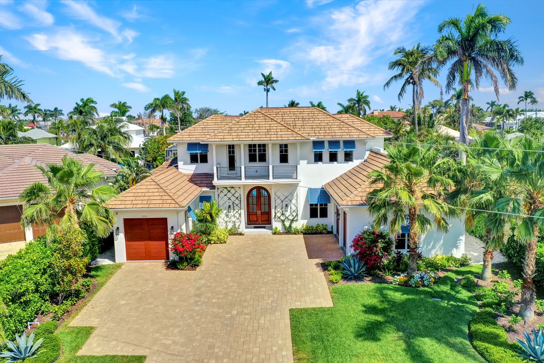 1501 Bluefin Ct, Naples, FL 34102