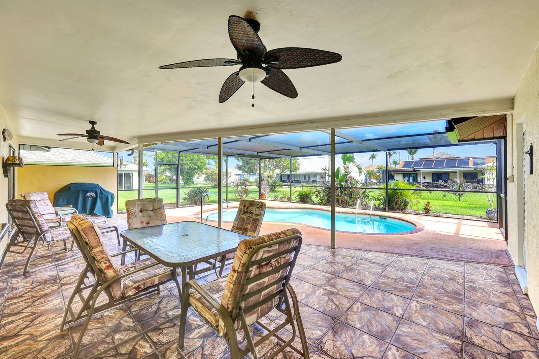 701 SW 52nd St, Cape Coral, FL 33914