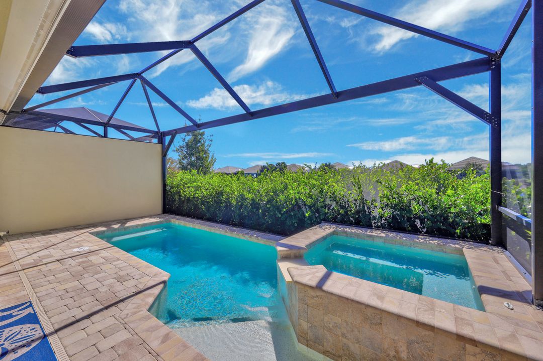 5666 Elbow Ave, Naples, FL 34113