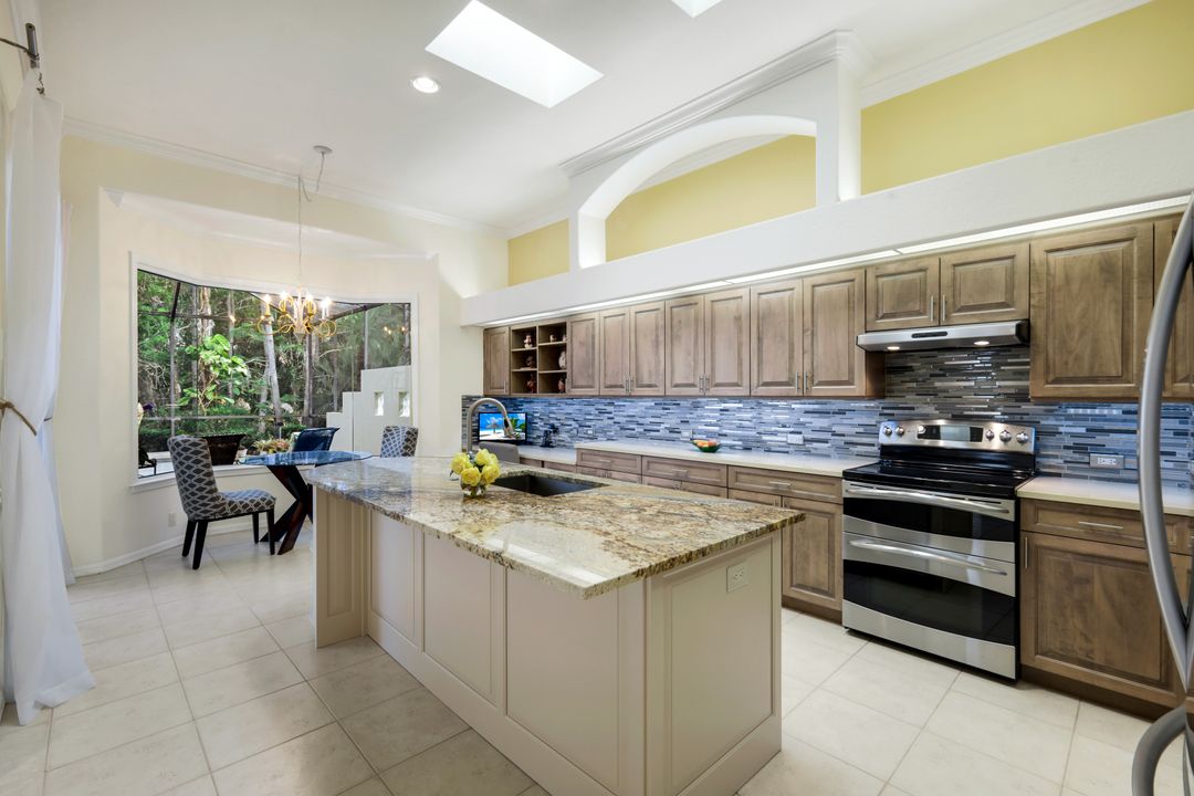 3033 Olde Cove Way, Naples, FL 34119