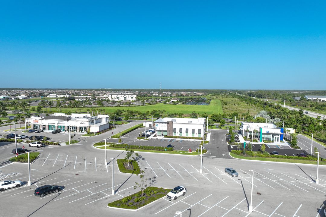 20301 Barefoot Ski Blvd, Estero, FL 33928