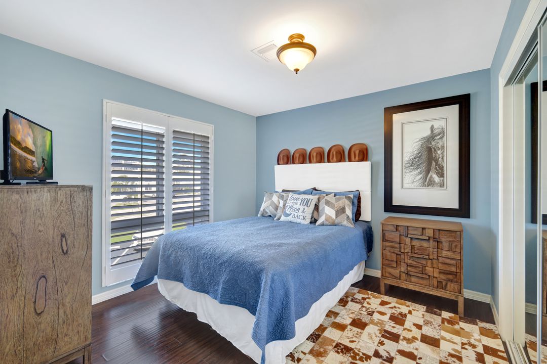 233 Palm Dr #2, Naples, FL 34112
