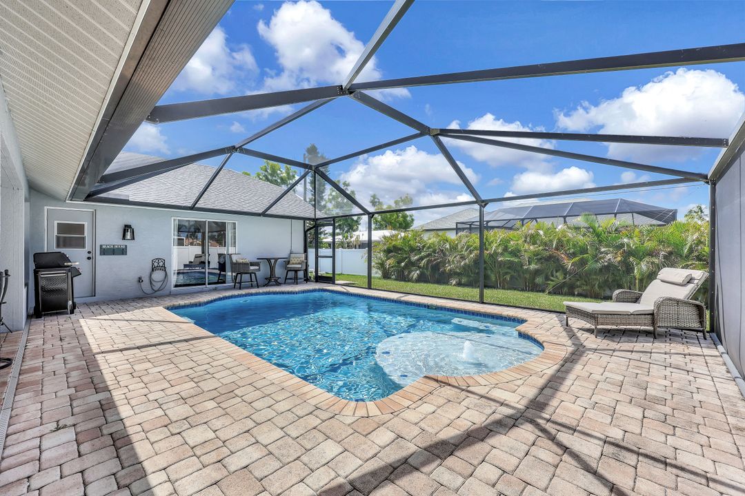 1918 Cape Coral Pkwy W, Cape Coral, FL 33914