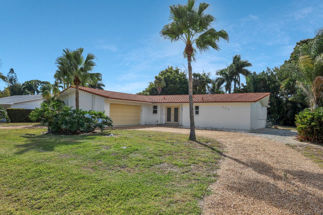 523 E Valley Dr, Bonita Springs, FL 34134