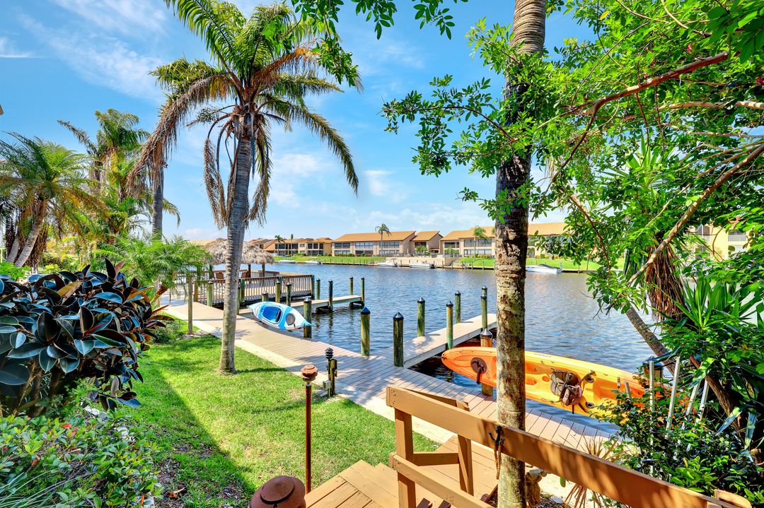 3819 SE 11th Pl, Cape Coral, FL 33904