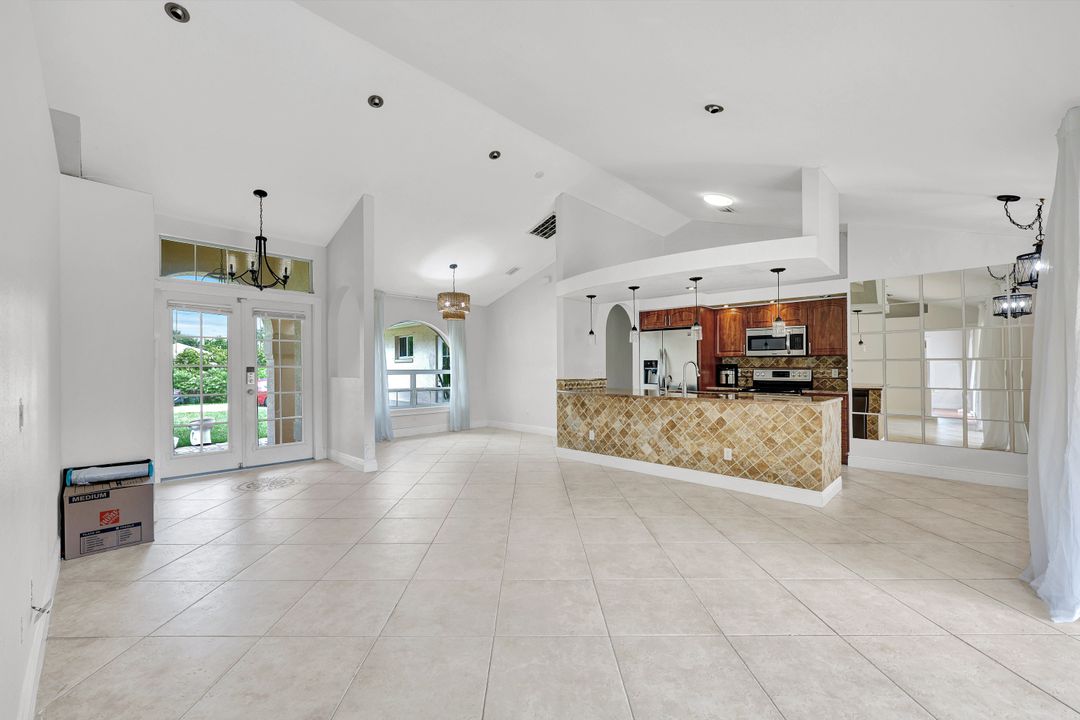1701 54th Terrace SW, Naples, FL 34116