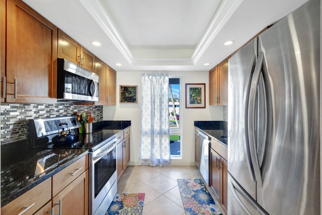 233 Palm Dr #2, Naples, FL 34112