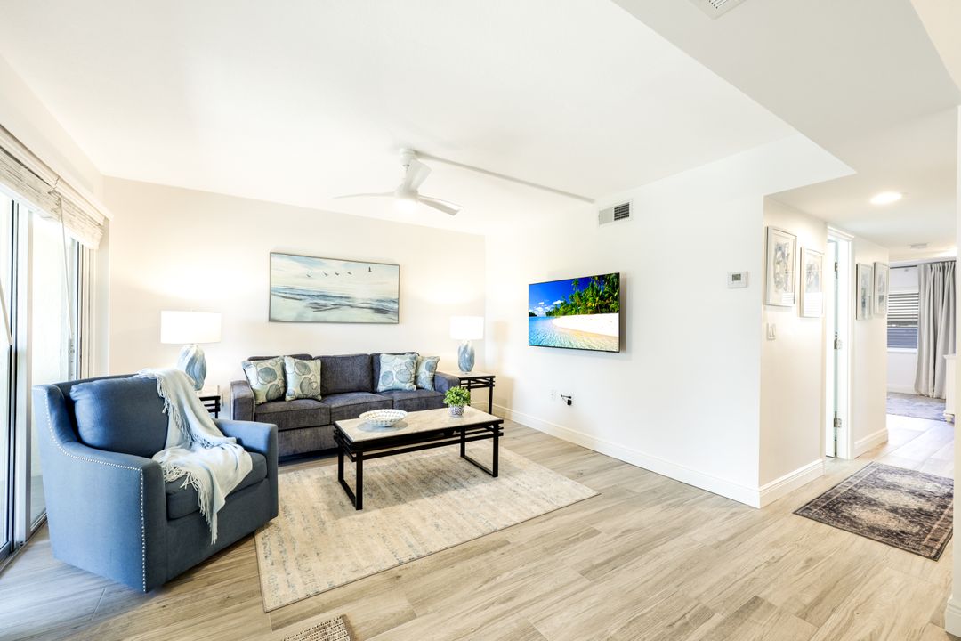 3200 Gulf Shore Blvd N #112, Naples, FL 34103