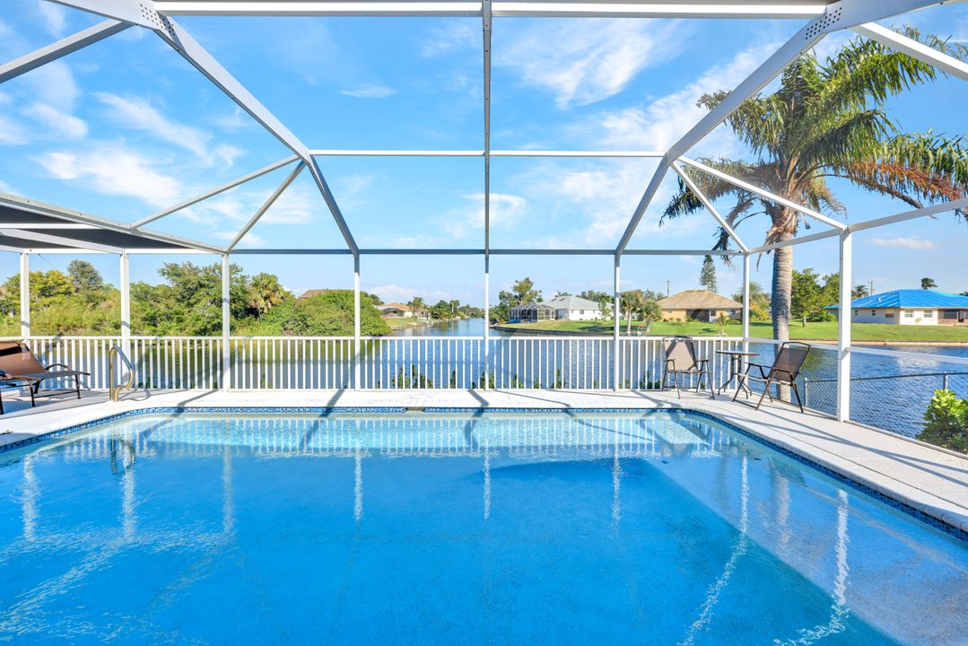 213 SE 20th Ct, Cape Coral, FL 33990