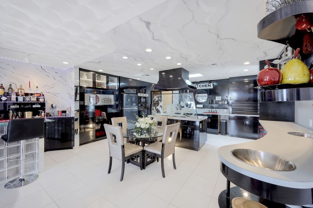 9 Front St #9 Bella Florals Commercial, Marco Island, FL 34145