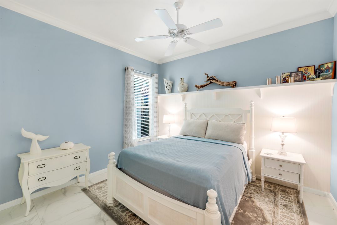 5343 Hawkesbury Way, Naples, FL 34119