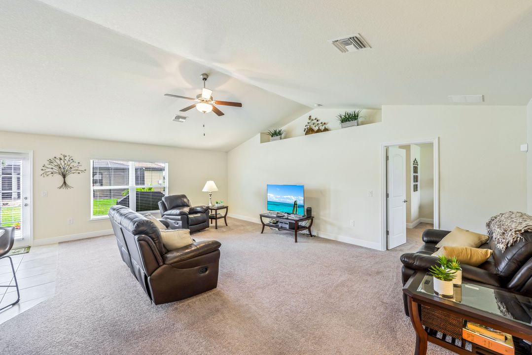 2801 SW 35th St, Cape Coral, FL 33914