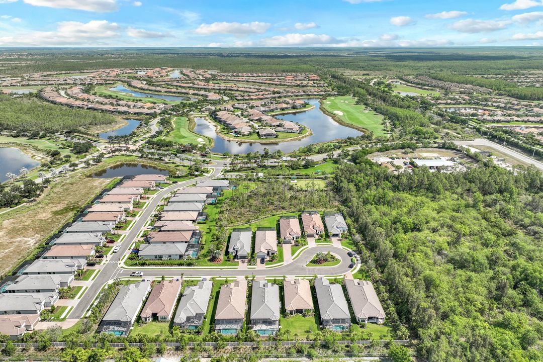 8880 Scarlotti Pl, Naples, FL 34119