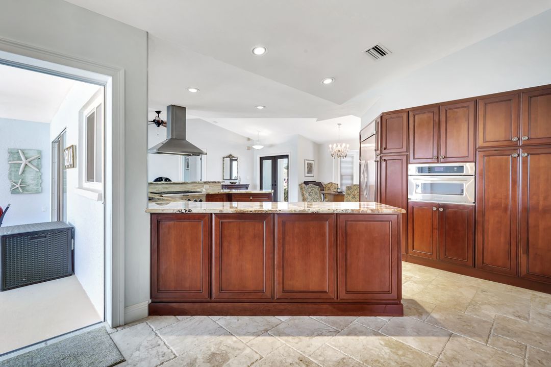 1813 SW 49th Terrace, Cape Coral, FL 33914