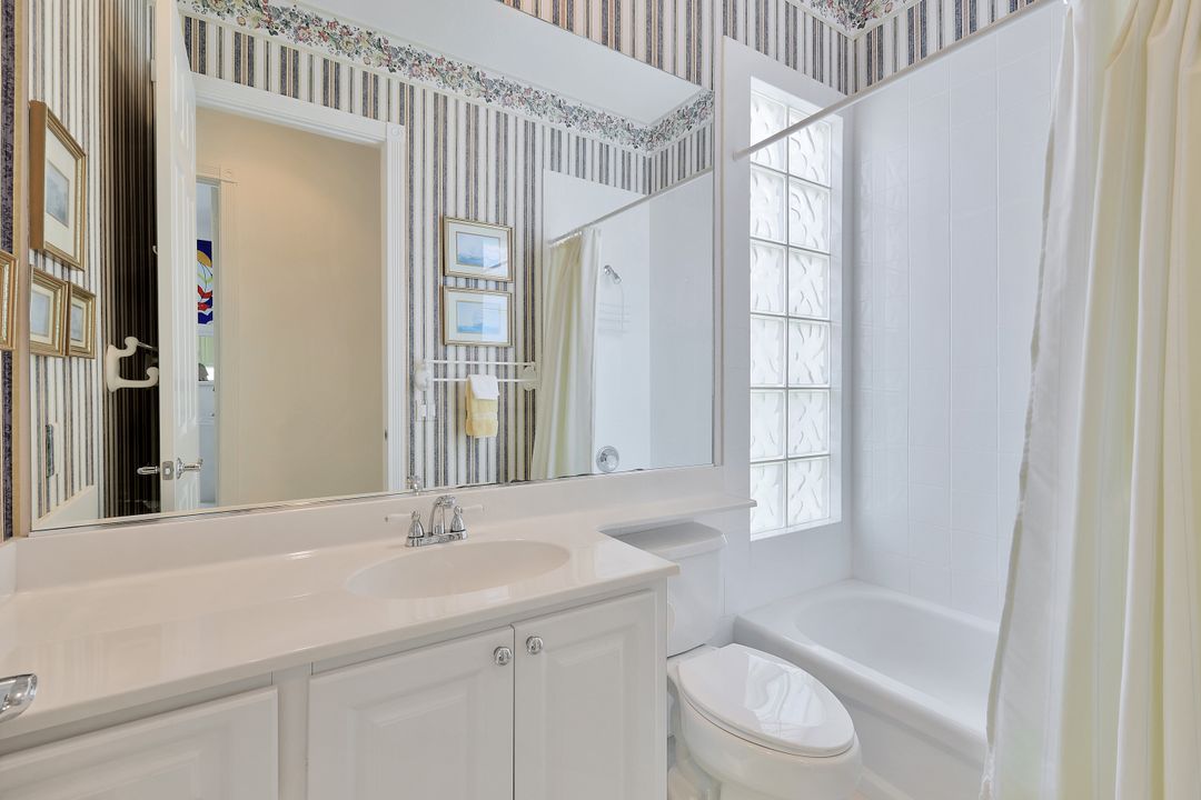 4917 San Pablo Ct, Naples, FL 34109