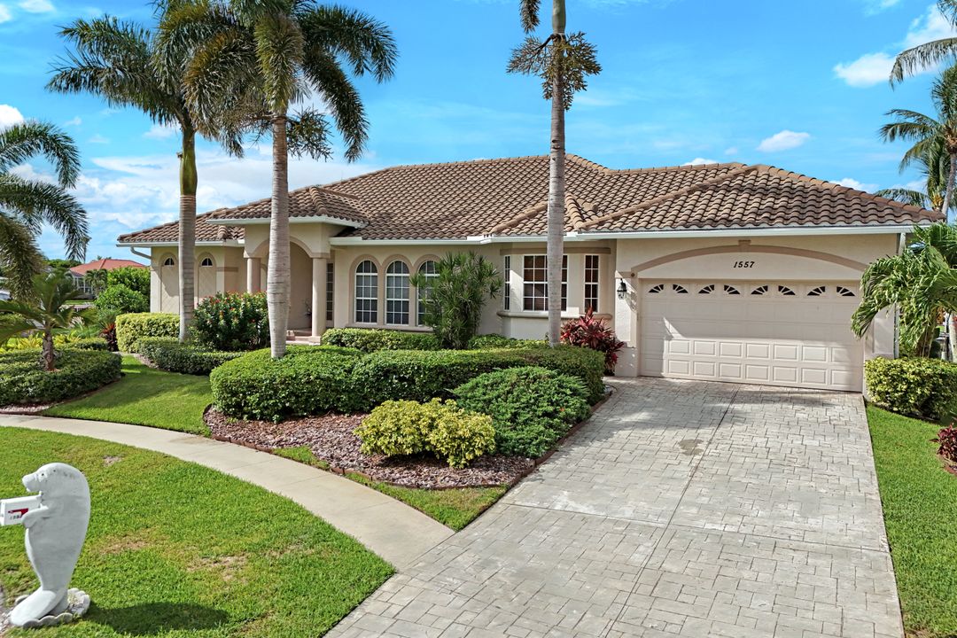 1557 Kingston Ct, Marco Island, FL 34145