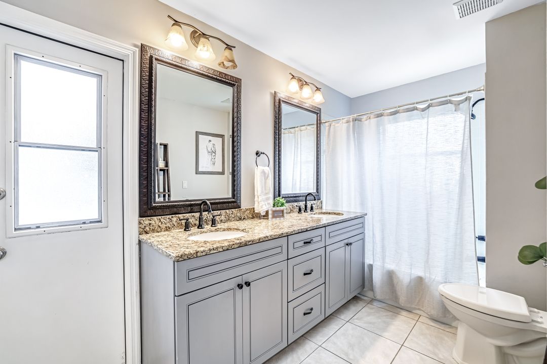 169 Plantation Cir, Naples, FL 34104