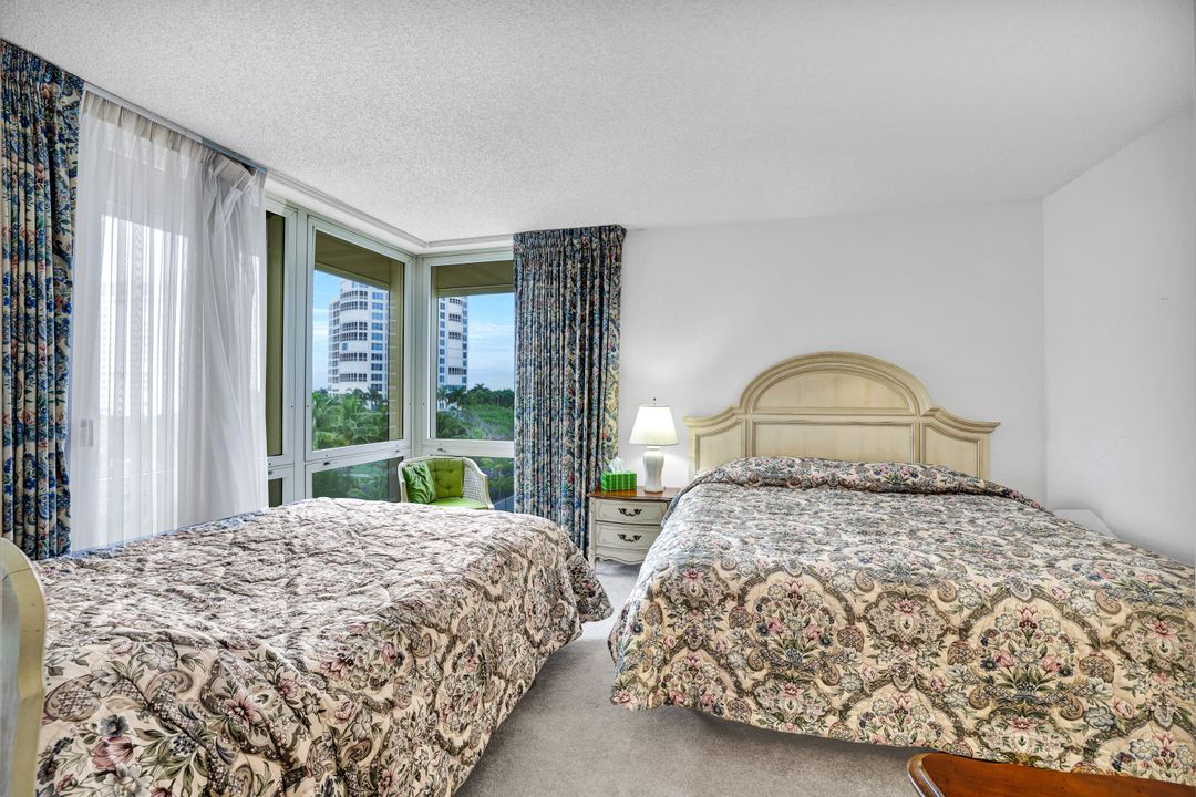 4051 Gulf Shore Blvd N #600, Naples, FL 34103