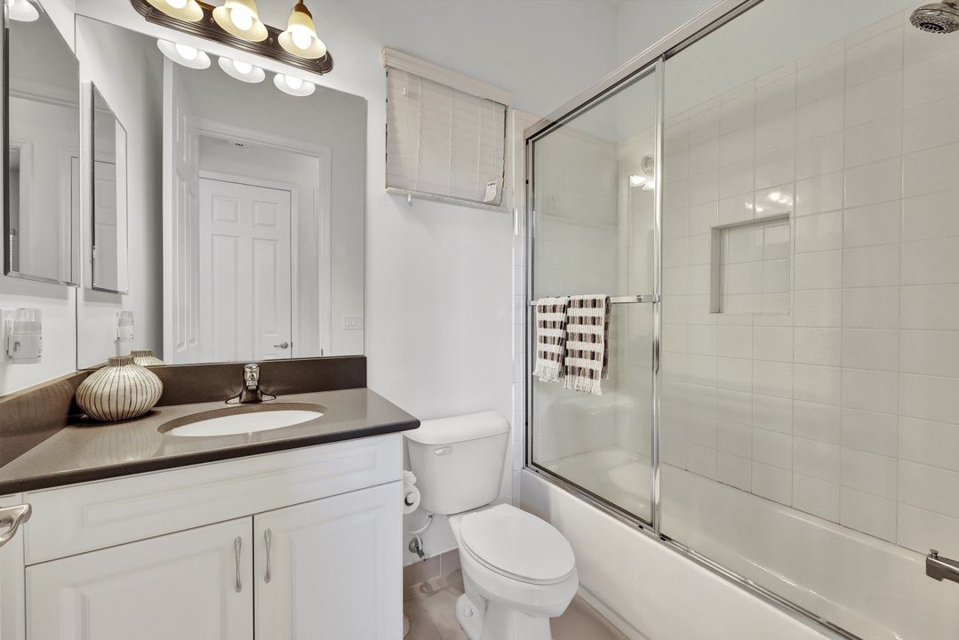 13750 Callisto Ave, Naples, FL 34109
