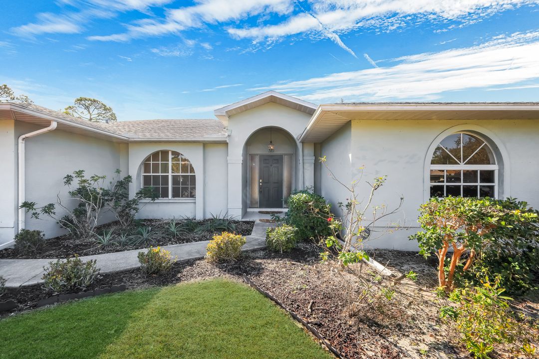 6740 Blake Pledger Ct, North Fort Myers, FL 33917